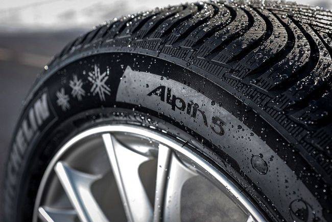 MICHELIN Pilot Alpin 5